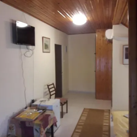 Bed & Breakfast Centrum Panzio Lelle *
