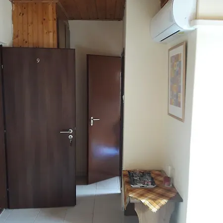 Centrum Panzio Lelle *